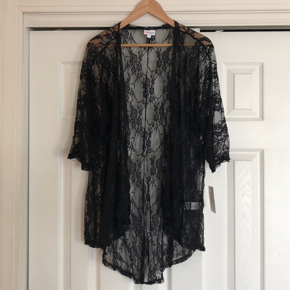 NWT LuLaRoe Lindsay Black Lace Size Small